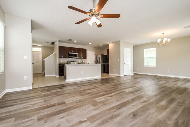 Foto del edificio - 5218 Willow Breeze Wy