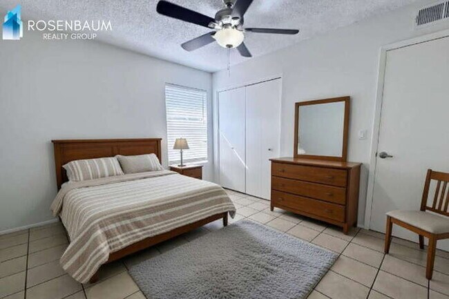 Foto del edificio - 725 W 1st Ave