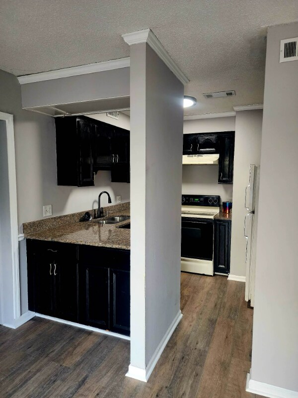 Foto del edificio - 805 66th Ave N
