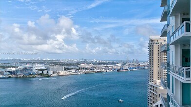 Building Photo - 900 Brickell Key Blvd