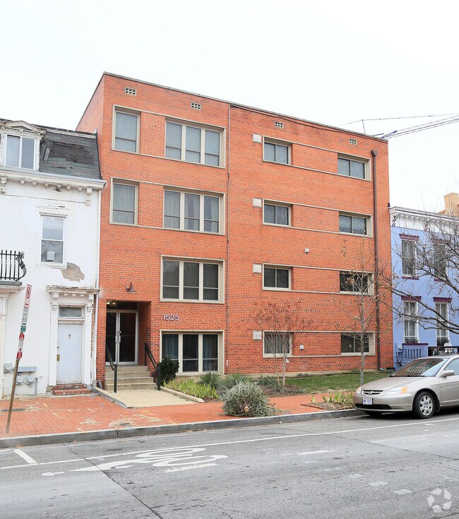 1525 12th St NW, Washington, DC 20005 Apartments