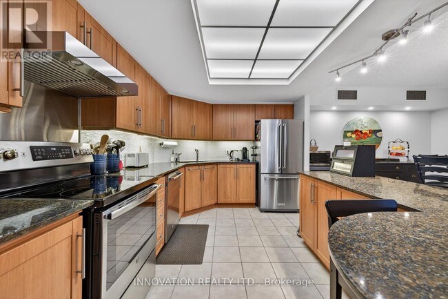 Building Photo - 160 George St