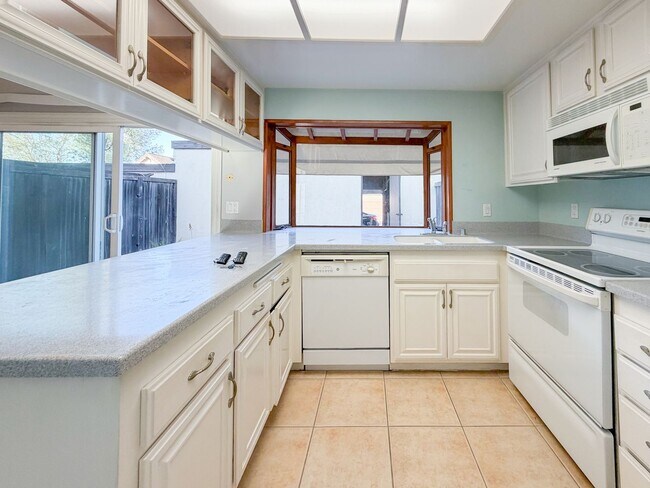 Building Photo - 1519 Stonewood Ct