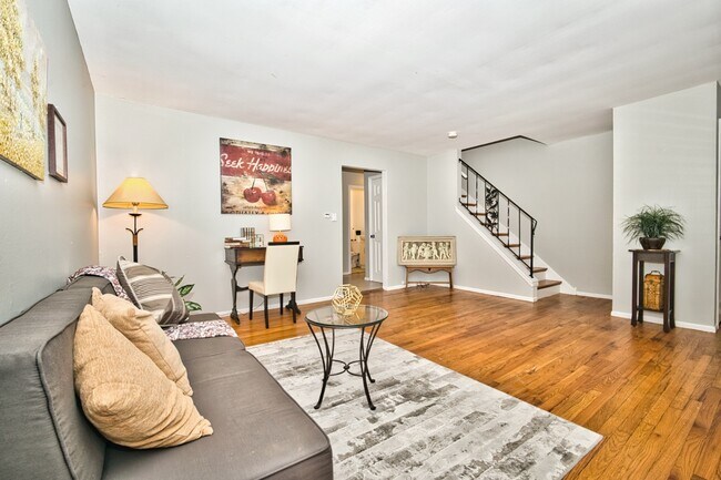 Foto del edificio - 1648 Greenwood Rd