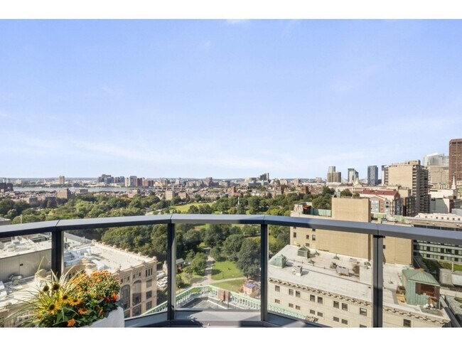 Foto del edificio - 55 Lagrange St