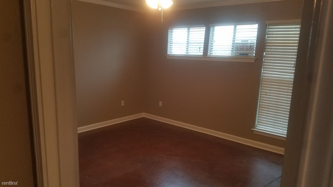 Building Photo - 15023 Shenandoah View Ct