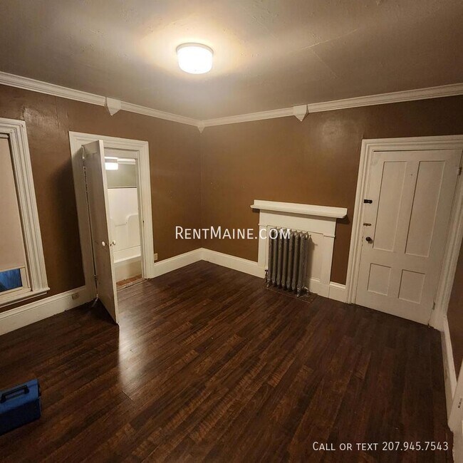 Building Photo - 63 Fifth St. Apt.-2