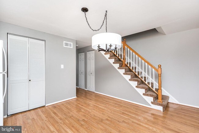 Foto del edificio - 7842 St Bridget Ln