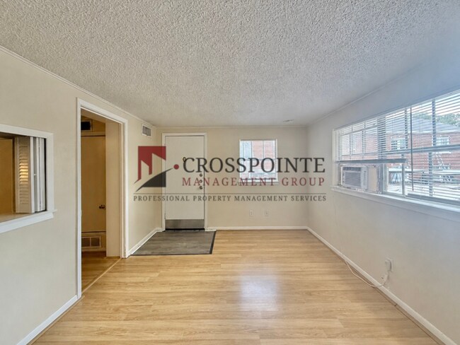 Foto del edificio - 1 Bed 1 Bath at Broadway Apartments! All Bills Paid!