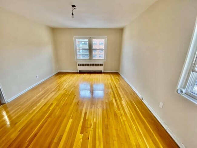 Building Photo - 2970 Avenue Z