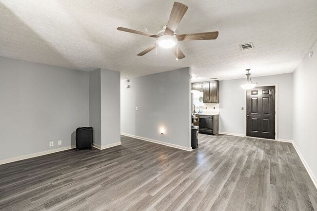 Foto del edificio - 1138 Reed Ct