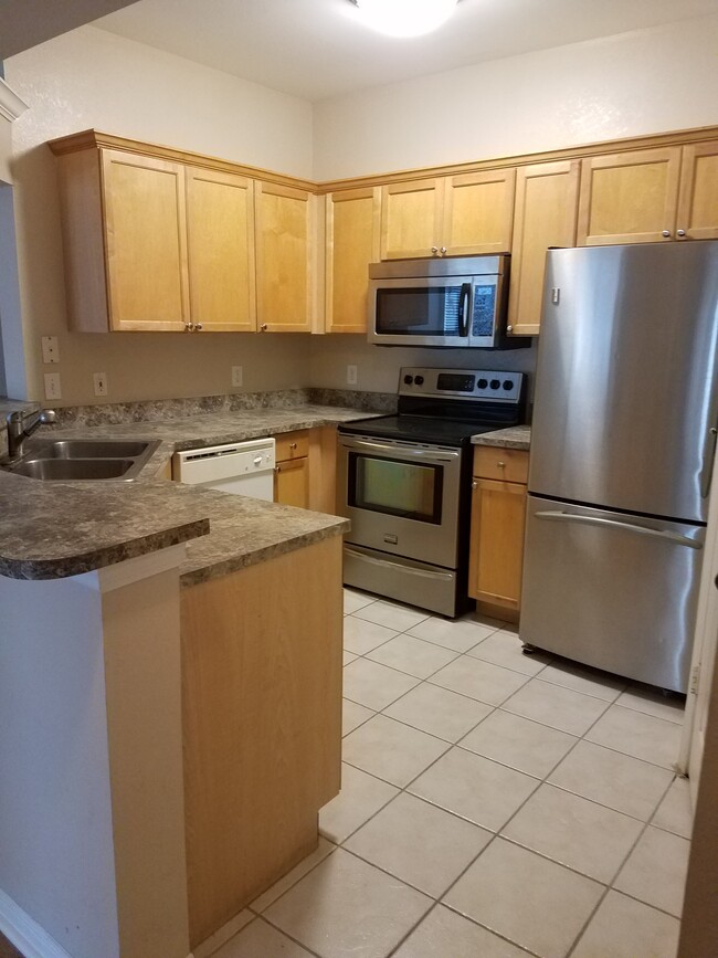 Kitchen - 10961 Burnt Mill Rd