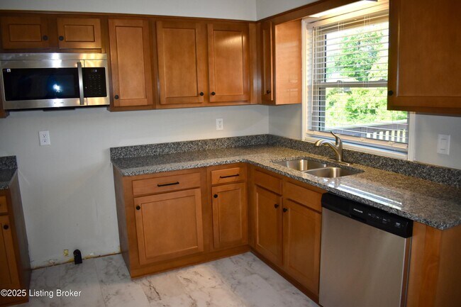 Building Photo - 3603 Willowwood Ct