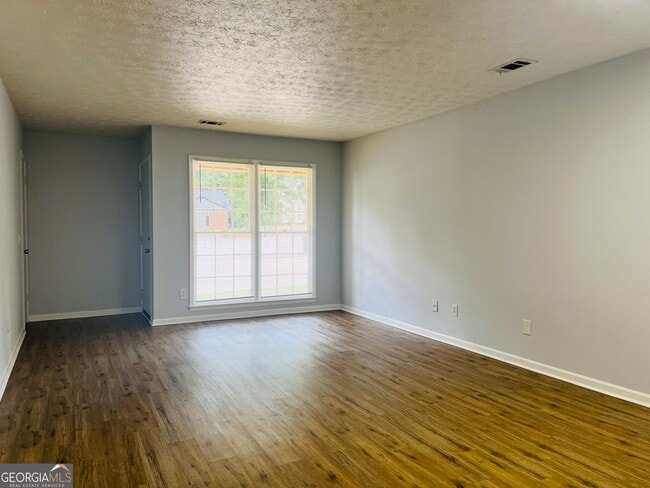 Foto del edificio - 104 Peachtree Ct