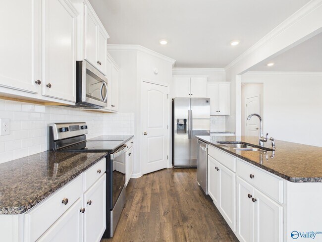 Foto del edificio - 506 E River Landing Blvd