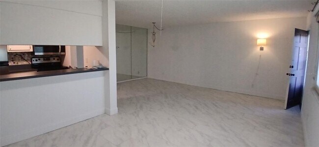 Foto del edificio - 2525 W Bay Dr