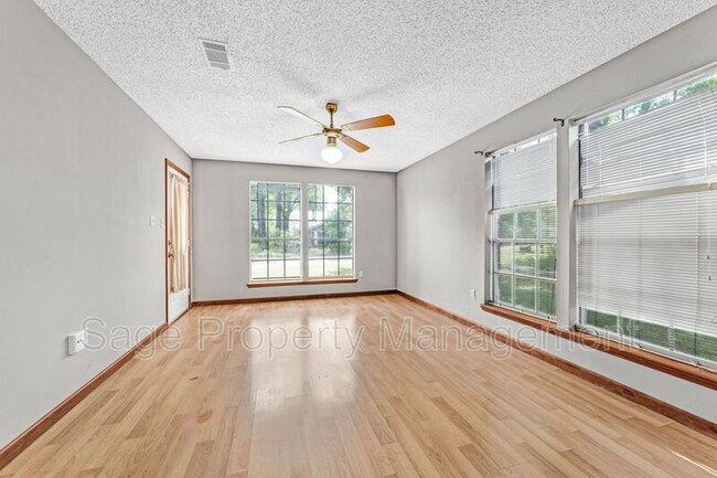 Building Photo - 5138 Cumberland Cove Dr