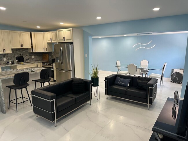 Foto del edificio - 530 NW 116th Terrace