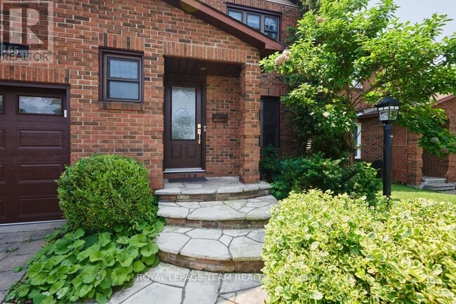 Building Photo - 165 Pheasant Run Dr