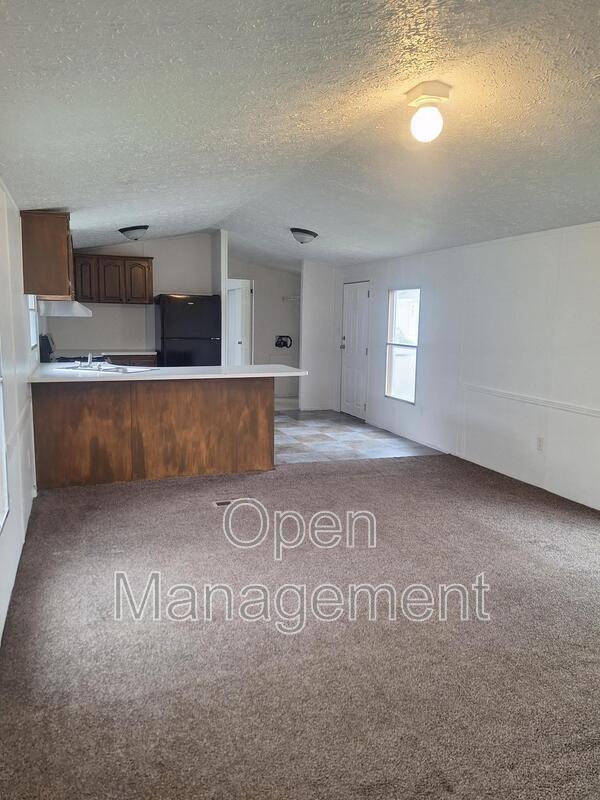 Building Photo - 301 Mantle Ave