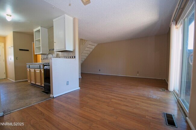 Foto del edificio - 3506 Willow Hills Cir