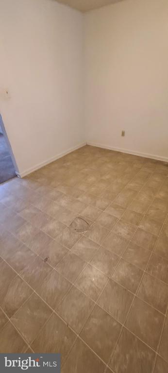 Foto del edificio - 319 Pendleton Dr