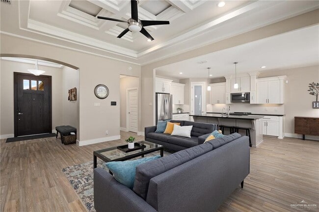 Building Photo - 16 Manchester Dr