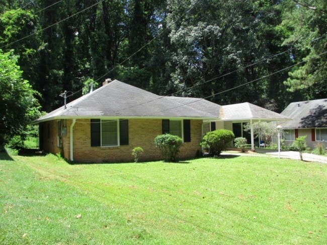 Building Photo - 2032 Rector Dr SW