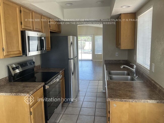 Building Photo - 23821 N 36th Dr
