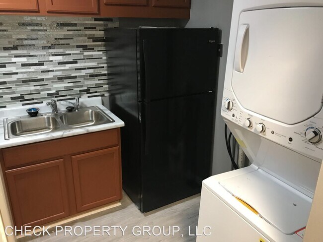 Building Photo - 1 br, 1 bath House - 1964 Goldsmith Lane C7
