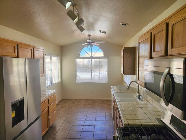 Building Photo - Charming Single-Story 3-Bedroom Home with Spacious Backyard