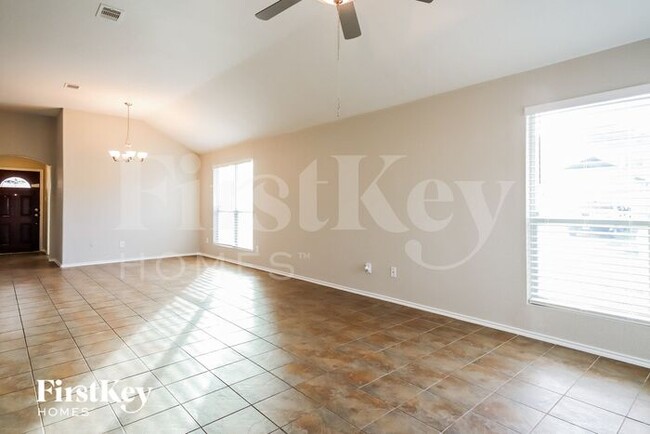 Foto del edificio - 14438 Cypress Meadows Dr