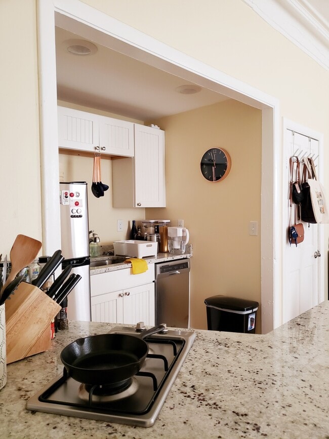 Foto del edificio - 65 Walden St