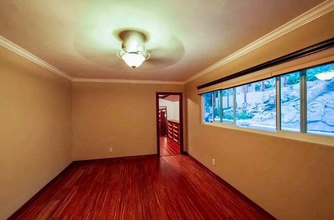 Foto del edificio - Stunning 3 Bedroom 2 Bathroom Home in La Mesa!