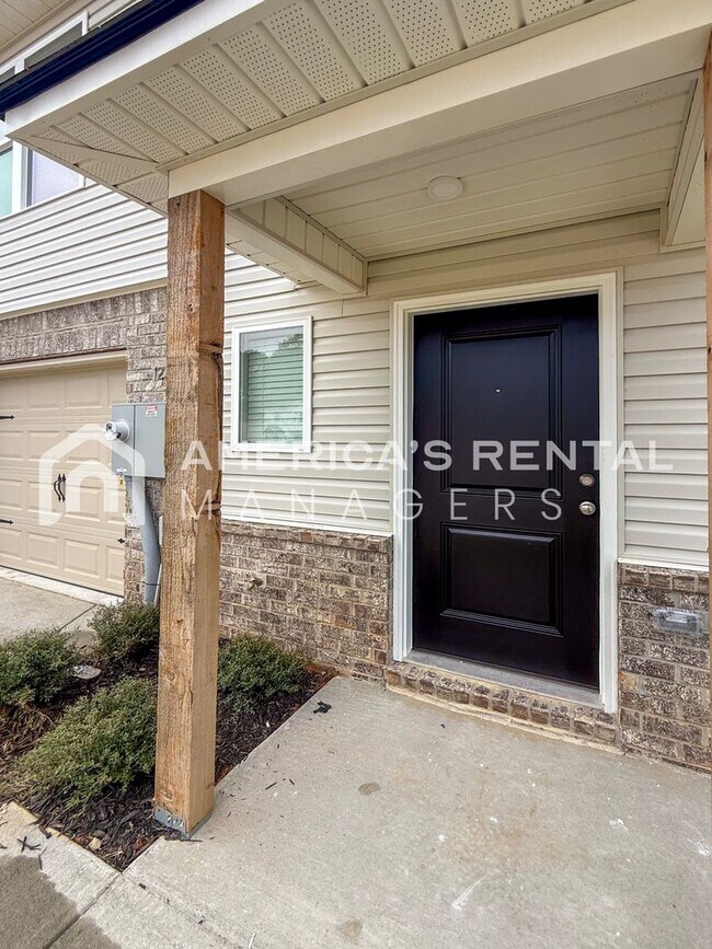 Building Photo - 12 River Grass Dr