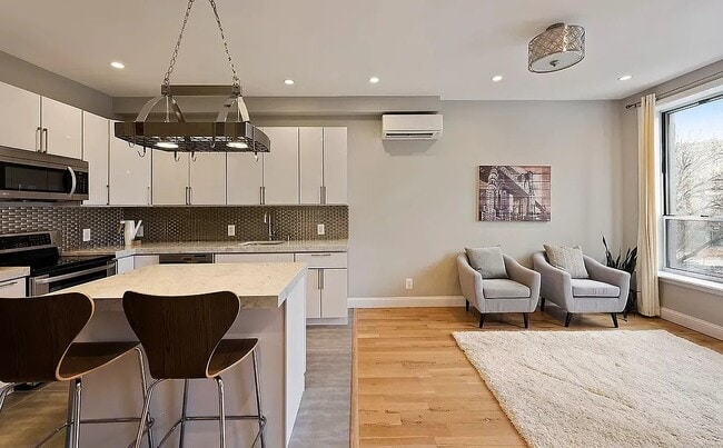 Building Photo - 936A Lafayette Ave