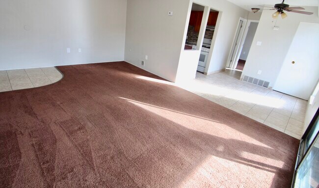 Sala de estar 235 West - Canterbury Court