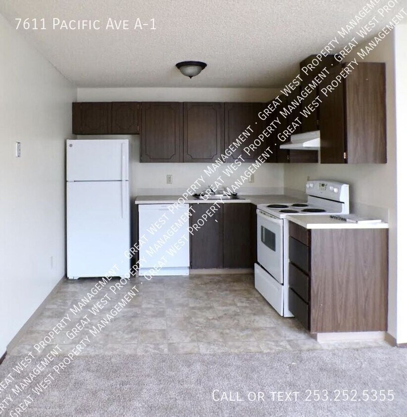 Primary Photo - 7611 Pacific Ave