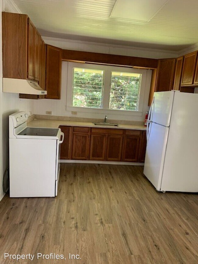 Building Photo - 2 br, 1 bath House - 3476 E MANOA ROAD