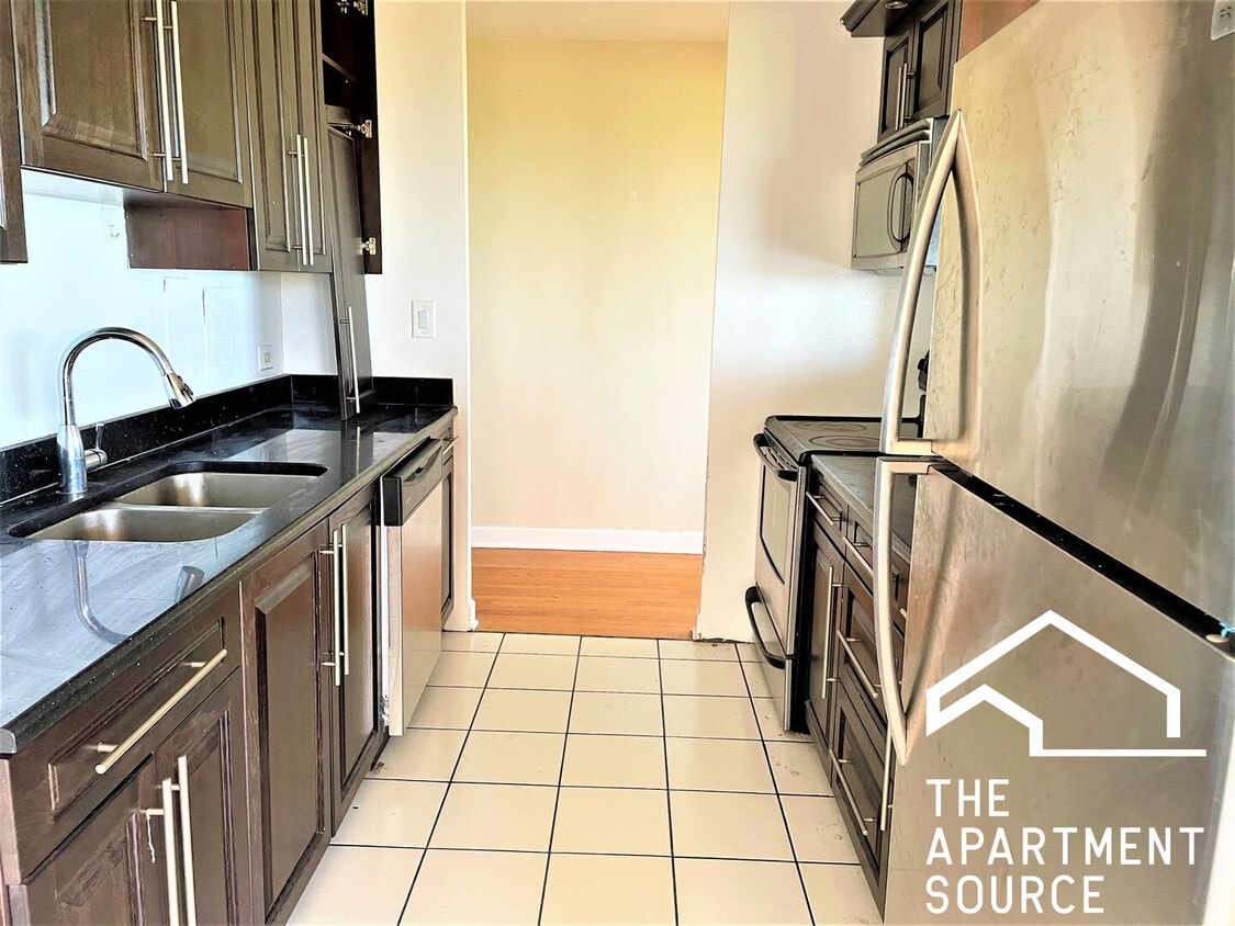 Foto principal - 4180 N Marine Dr
