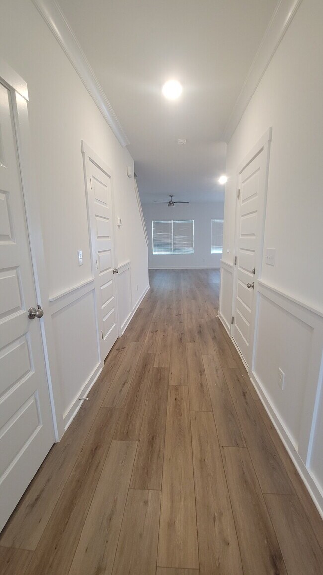 Foto del edificio - Section 8 Welcome, New Build!!!  "Charming Huntsville Home: 3-Bedroom, 2.5-Bath Gem with Granite ...