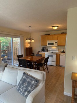 Foto del edificio - 1761 St Joseph St