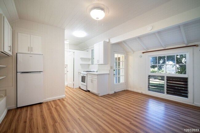 Foto del edificio - Studio w/2BA NEWLY RENOVATED & ALL Utiliti...