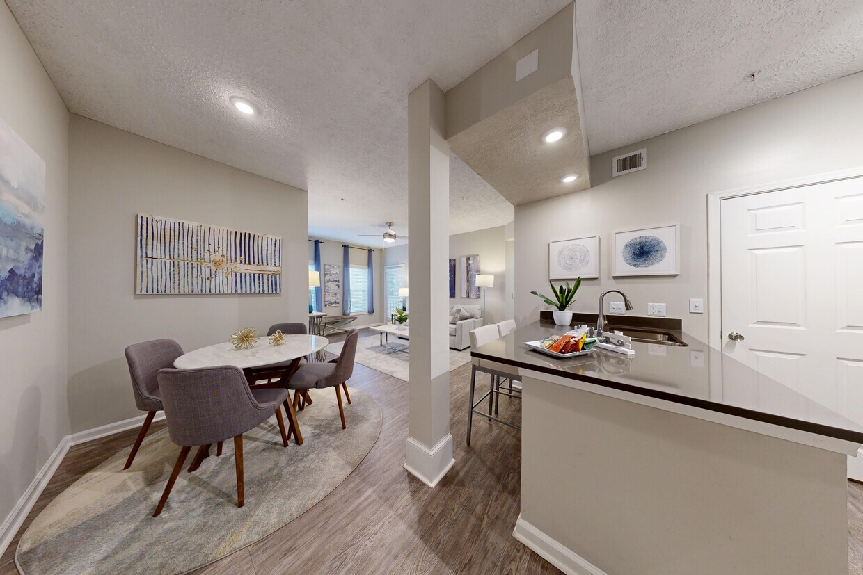 Photo - Evergreen Lenox Park Apartments