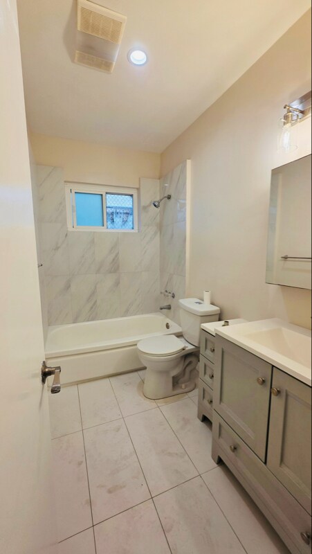 Foto del edificio - 138 N Belmont St