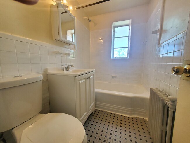 716 Sanford Ave 10C - 694 Sanford Ave