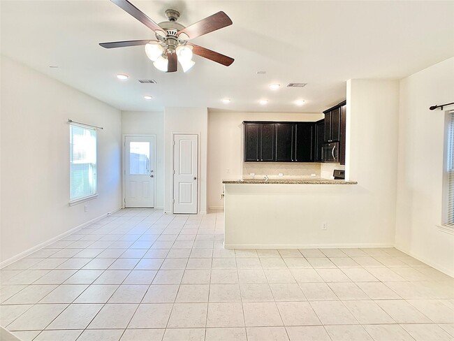 Building Photo - 17114 Taffaine Dr