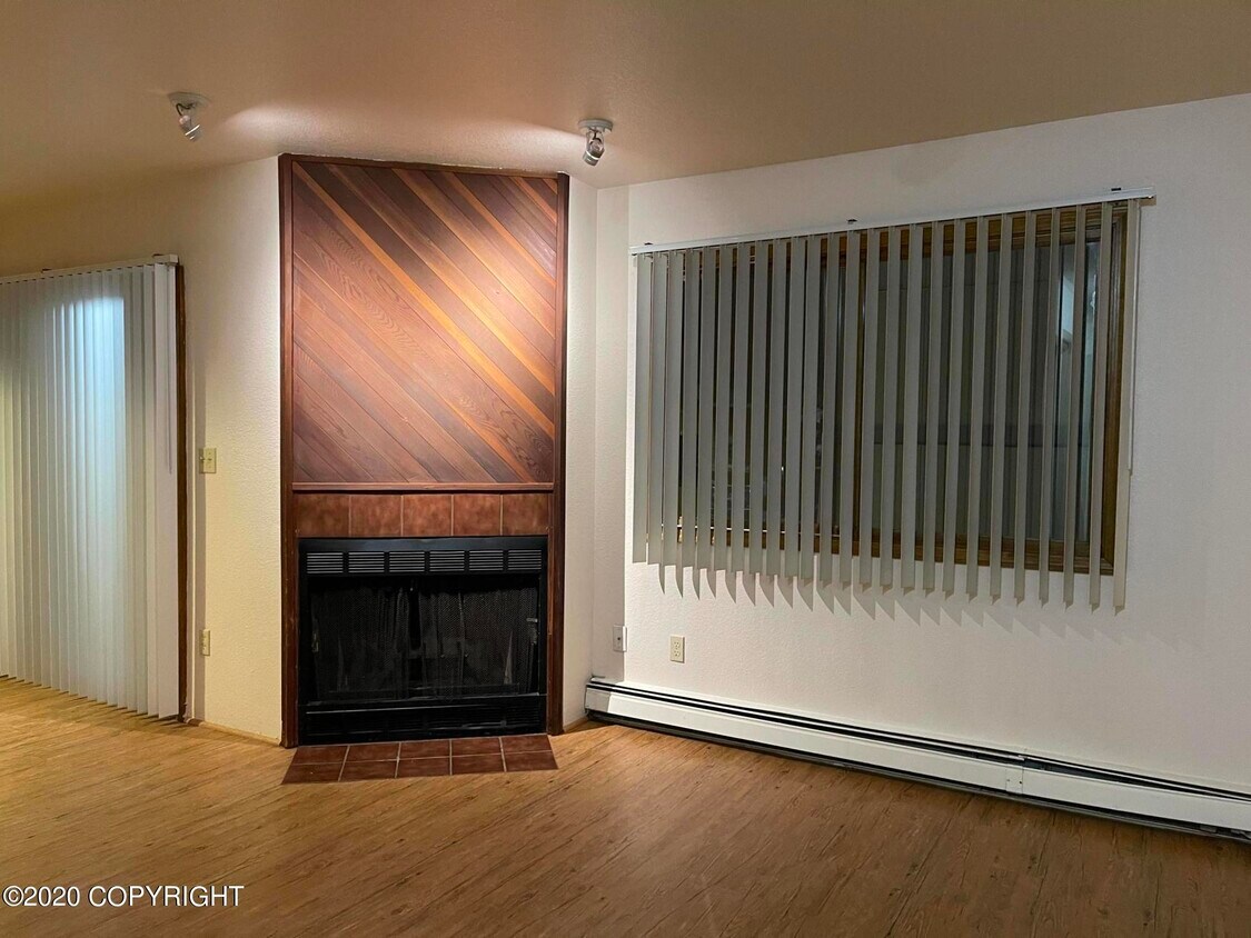 Foto principal - 3560 W Dimond Blvd