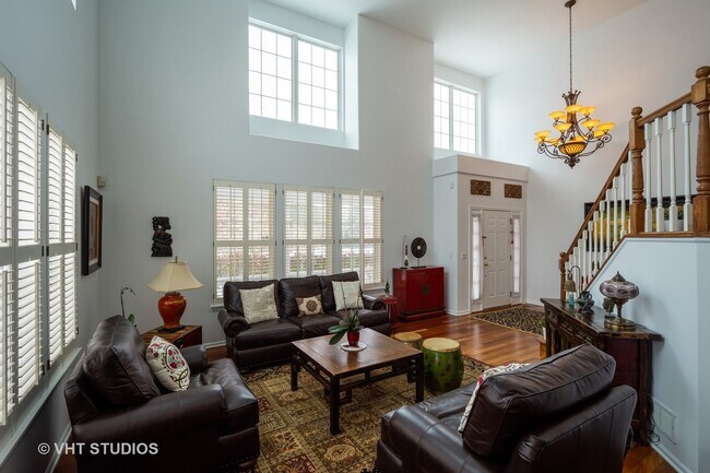 Foto del edificio - 1528 Jessica Ln
