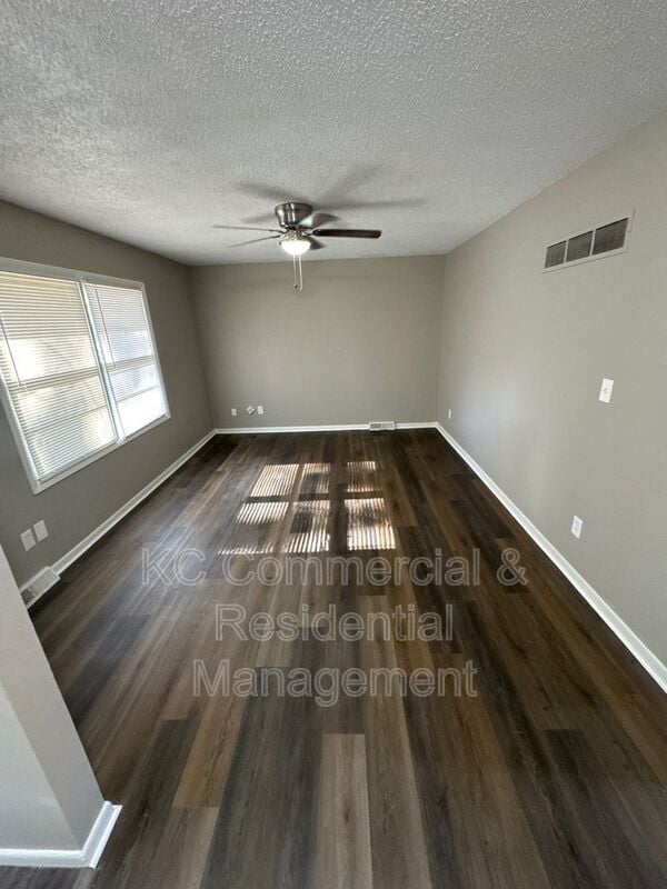 Foto del edificio - 218 SW 19th St